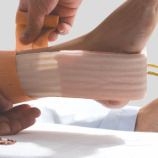 Flamingo Adhesive Skin Traction OC 2201 – Secure & Comfortable Support