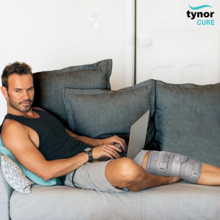 Tynor Knee Immobilizer 14" D-13 | Knee Support & Recovery Aid