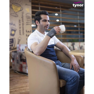 Tynor Wrist Brace With Thumb – Pain Relief & Support E-06