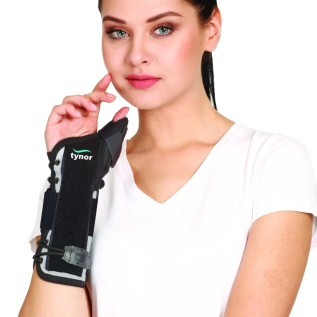 Tynor Wrist Splint with Thumb Support E-44