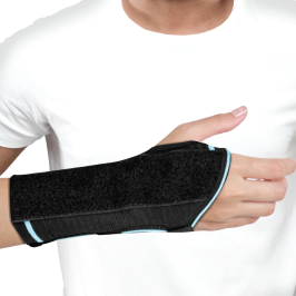 Universal cock-up support by Vissco for wrist pain relief